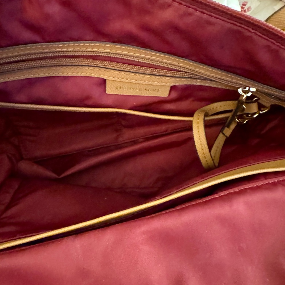 Michael Kors Kelsey Nylon Tote Bag Cranberry - Picture 5 of 6